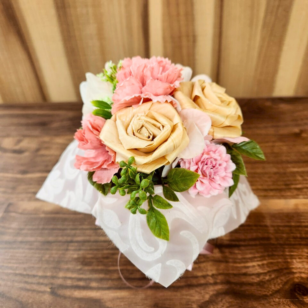 やさしさを束ねた、ひのきの鉢花(ピンク)
