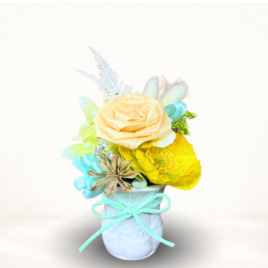 バレンタインの贈りものに｜チョコにそっと添える 小さなフラワーアレンジメント