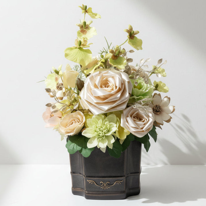 シャンパンローズ＆ライムグリーンの上品フラワーアレンジ